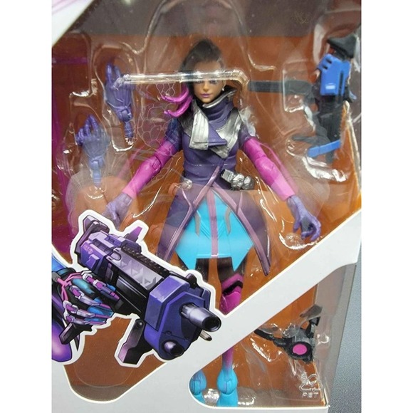 OVERWATCH ULTIMATE CORE SOMBRA ACTION FIGURE - Picture 2 of 4